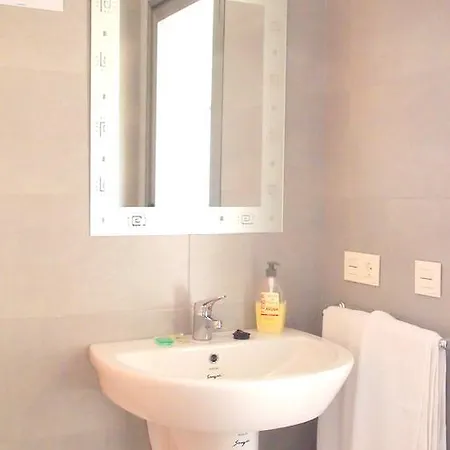 Realrent Peñon Beach Apartamento *